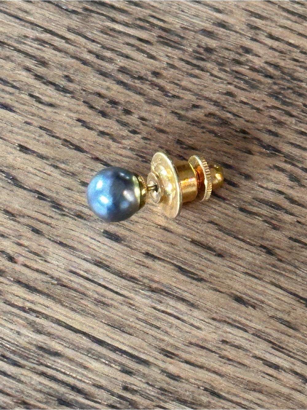 Vintage Faux Pearl Tie Pin with Gold-Tone Clasp